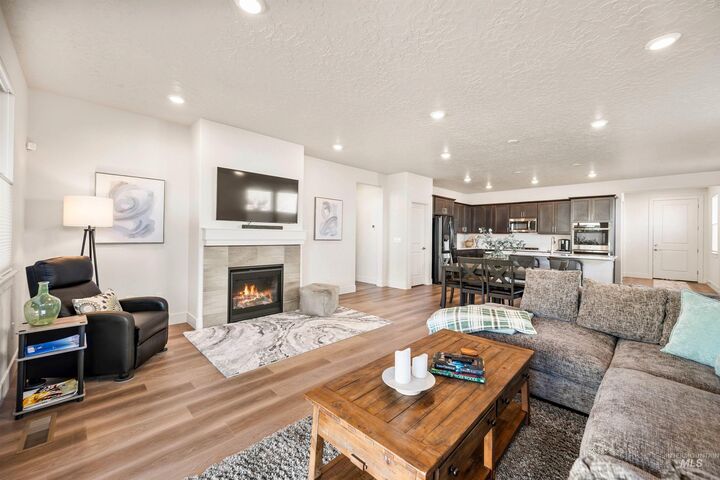 Property Photo: 212 E Arimo Street ID 83642