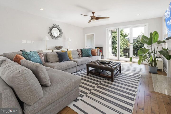 Property Photo:  42315 Spring Dew Drive  VA 20148 