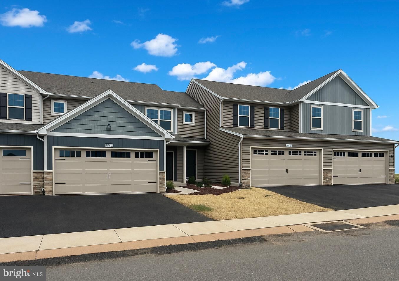 Property Photo: 7237 White Oak Blvd PA 17112