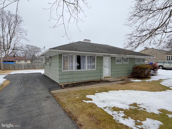 Property Photo:  1931 Wabank Road  PA 17603 