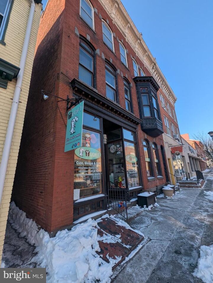 Property Photo:  29 York Street  PA 17325 