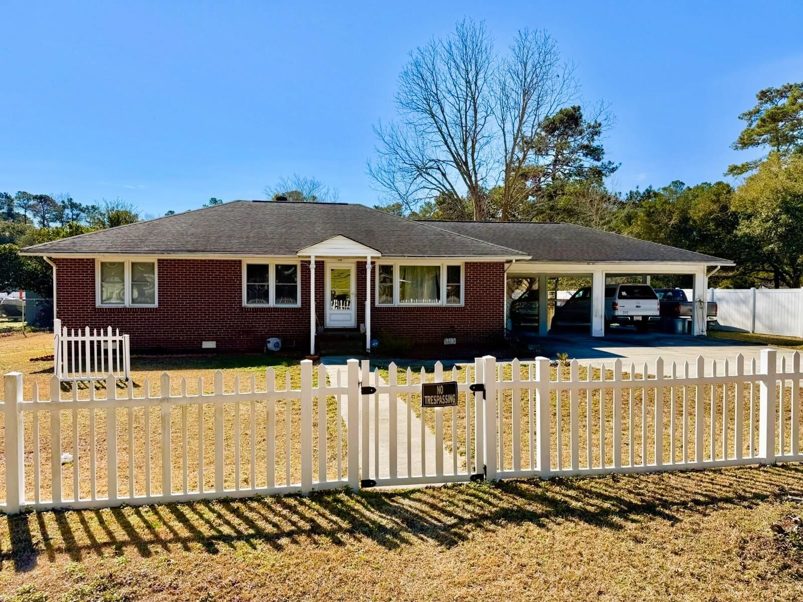 Property Photo:  811 Cedar St.  SC 29440 