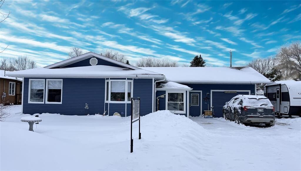 Property Photo:  317 Lake Street South  MB R0M 0M0 