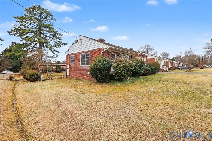 Property Photo: 5701 Heywood Road VA 23224