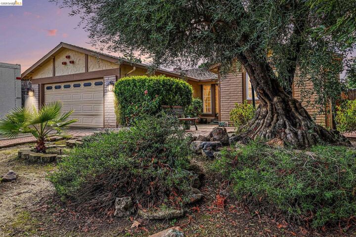 Property Photo: 3218 Westbourne Dr CA 94509