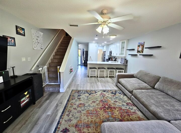 Property Photo:  11 NW Poulton Drive Unit E  FL 32548 