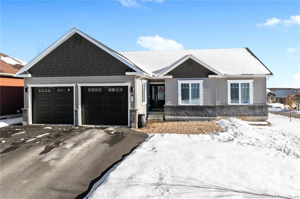 Property Photo: 6 Harvest Court NB E3A 1P9