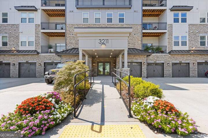 Property Photo:  3211 Orwell Way 4305  GA 30041 