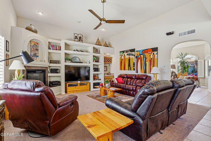 Property Photo: 6068 Laguna Vista Drive TX 79932