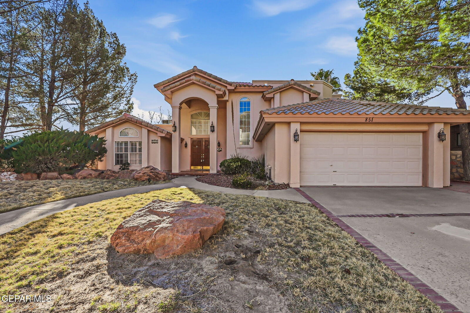 Property Photo:  851 Via Alegre Lane  TX 79912 