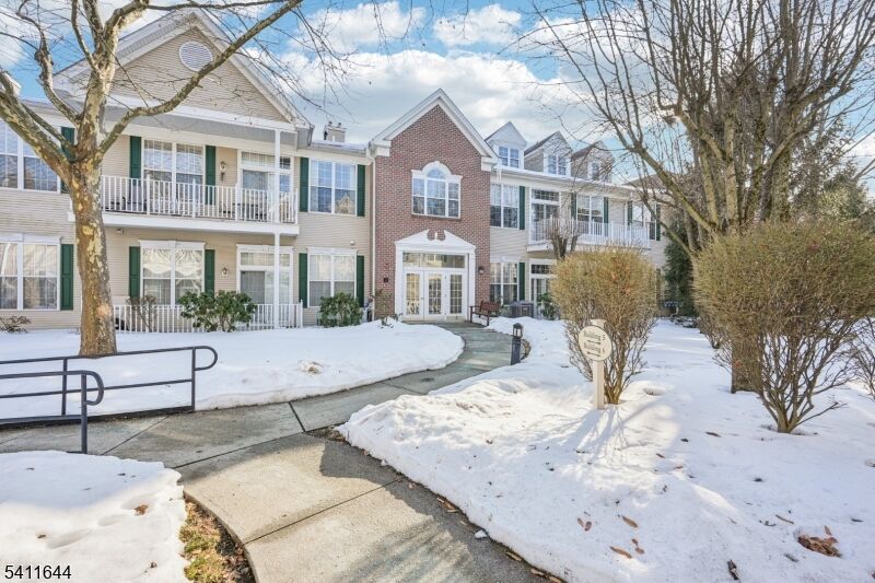 Property Photo: 516 Four Seasons Dr NJ 07470