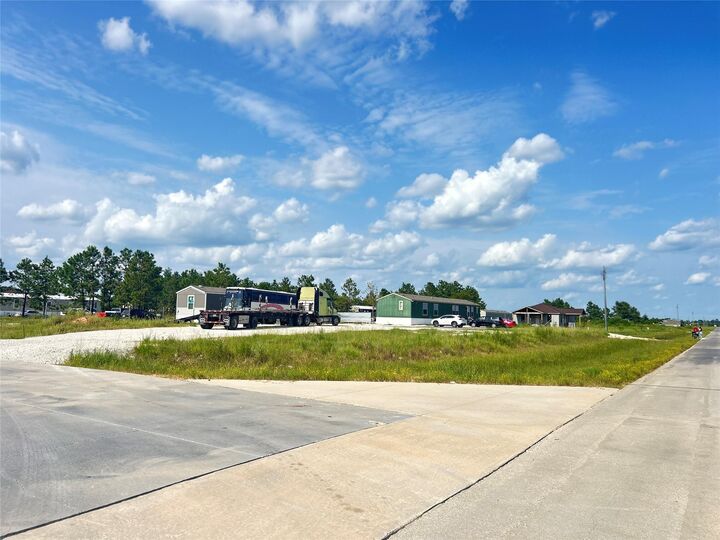 Property Photo:  348 Road 5604  TX 77327 