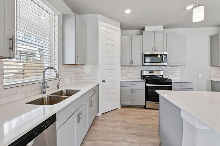 Property Photo:  3205 Quiet Sunset Drive  TX 77080 