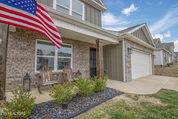 Property Photo: 2112 Glen Creek Rd TN 37924