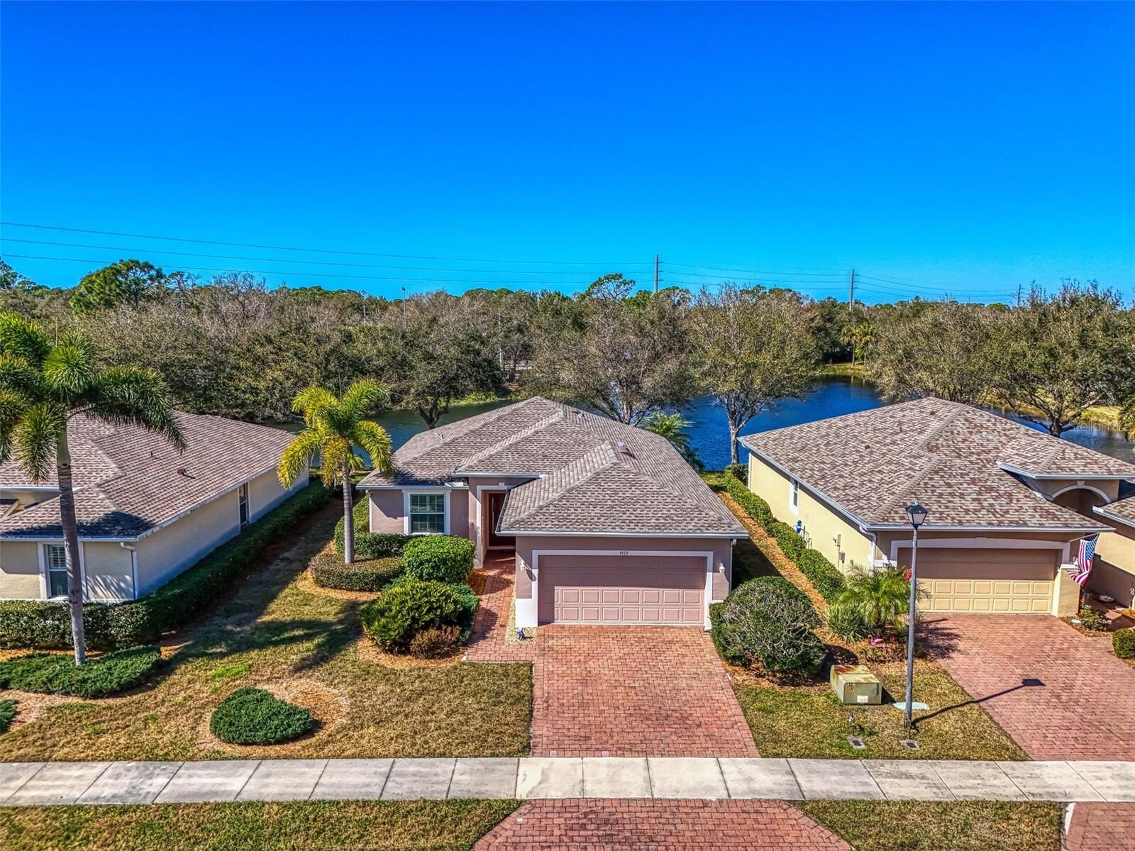Property Photo: 9113 Coachman Drive FL 34293