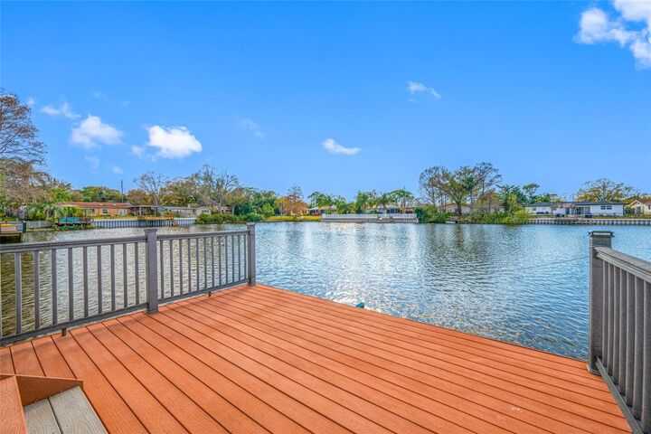 Property Photo: 1822 Winchester Road N FL 33710