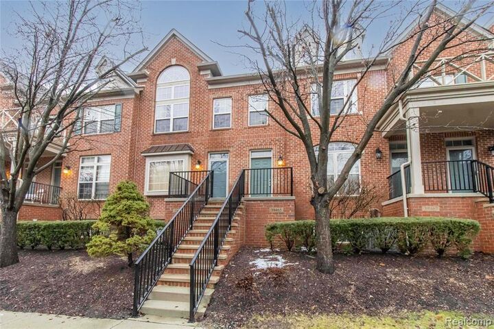 Property Photo: 39465 Springwater Drive MI 48168 3962