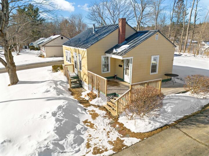 Property Photo:  17 Trueworthy Avenue  ME 04330 