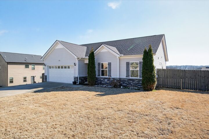 Property Photo: 1344 Busiris Dr TN 37076