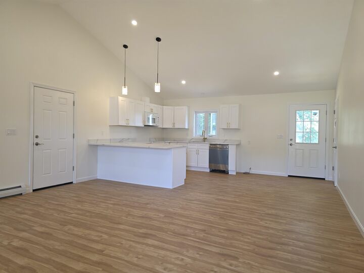 Property Photo:  3 Magnolia Way  NH 03431 
