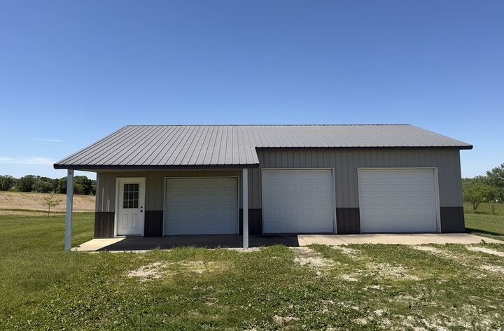Property Photo: 30858 Mockingbird Hill Lane MO 63549