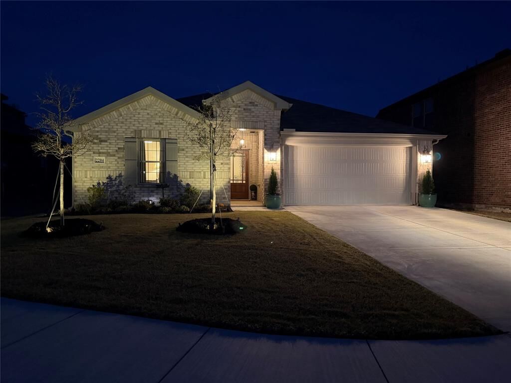 Property Photo: 2204 Kansas Street TX 75189