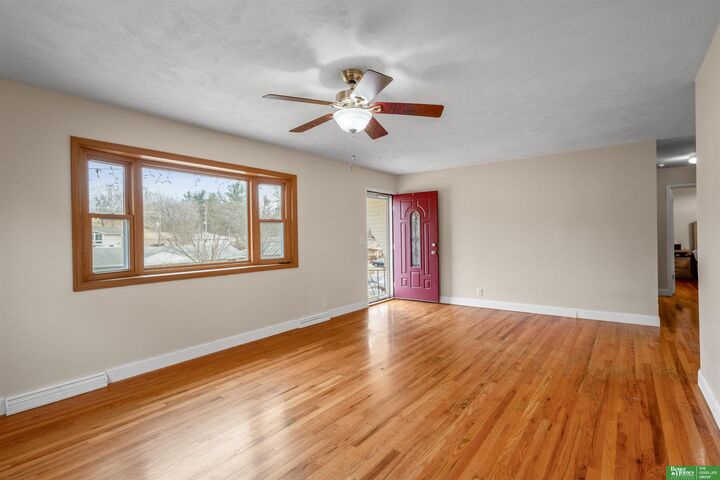 Property Photo: 1712 Pelton Avenue NE 68005