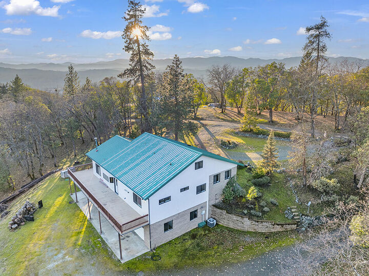 Property Photo:  111 Lance Drive  OR 97526 