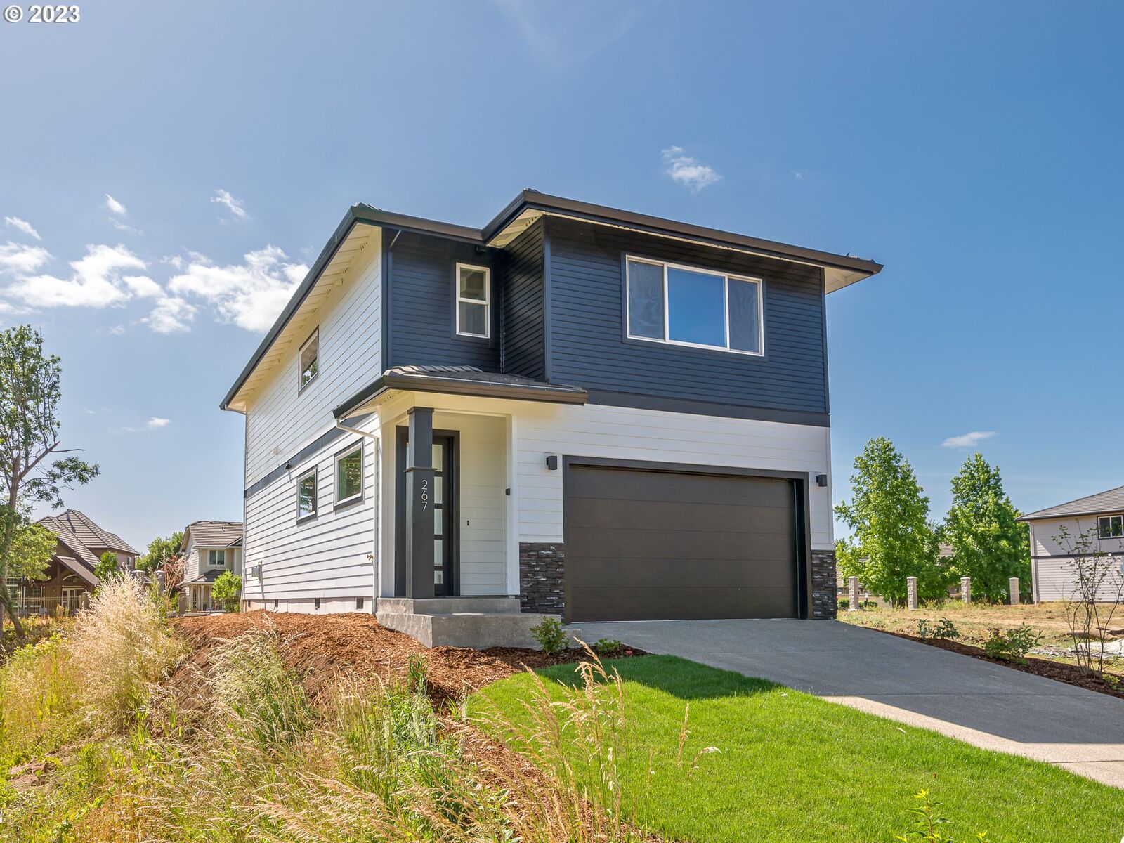 Property Photo: 267 Sunday Dr OR 97426