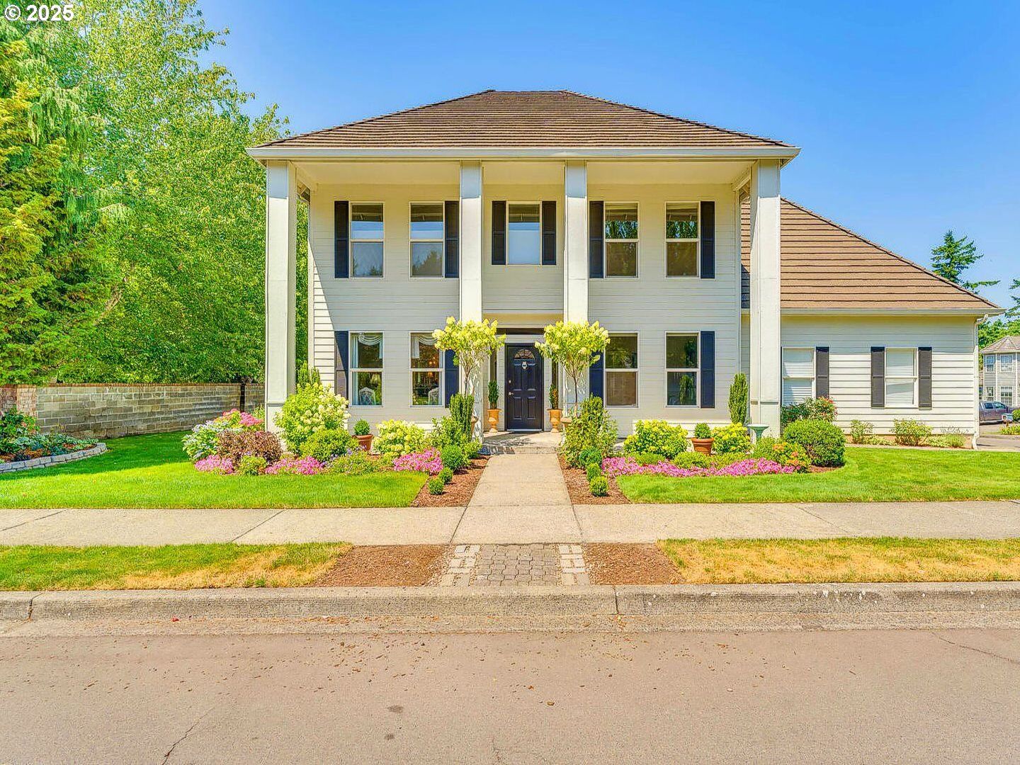 Property Photo: 1837 NW 45th Ave WA 98607