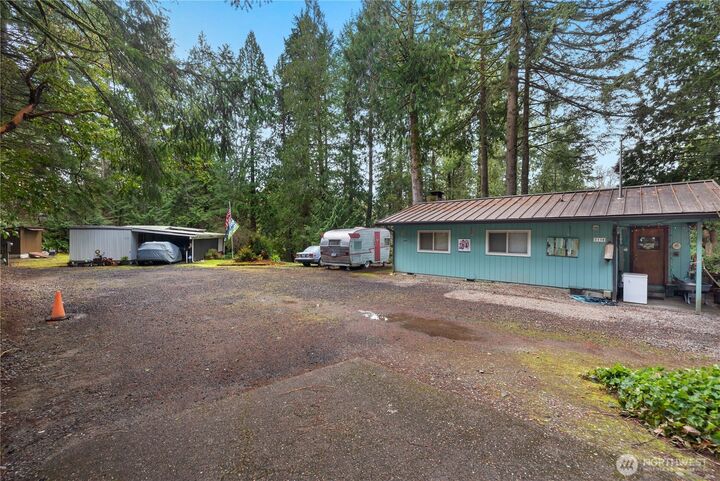 Property Photo: 2104 Gravelly Beach Loop NW WA 98502