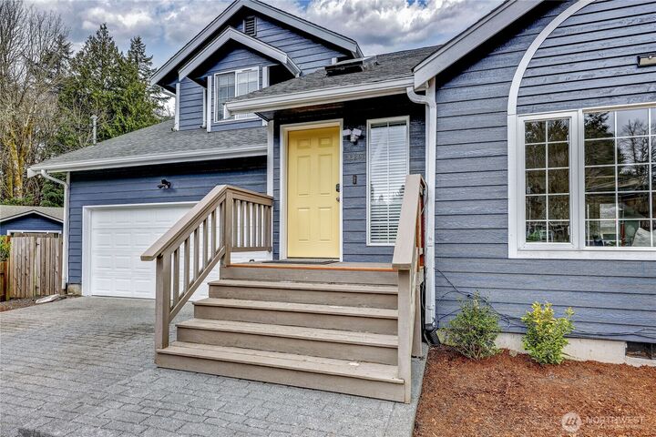 Property Photo:  22295  Wavecrest Avenue NE  WA 98370 