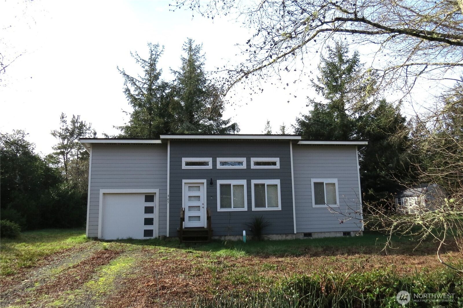 Property Photo:  905  Wawona Avenue SW  WA 98569 
