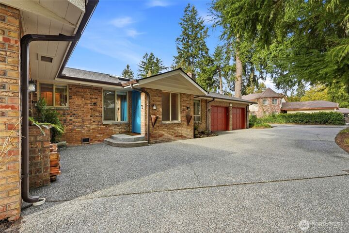 Property Photo:  19412  68th Avenue W  WA 98036 