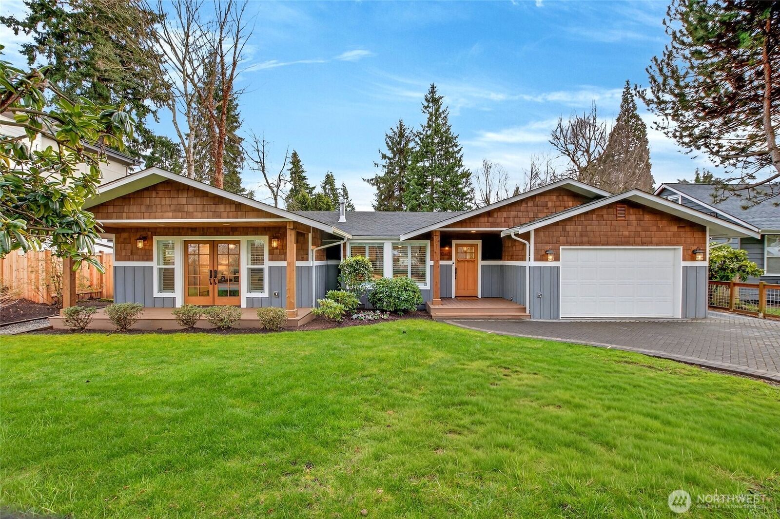 Property Photo:  10411 NE 112th Street  WA 98033 