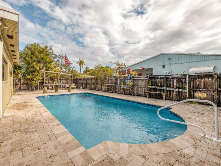 Property Photo:  5372 NW 5th Avenue  FL 33309 