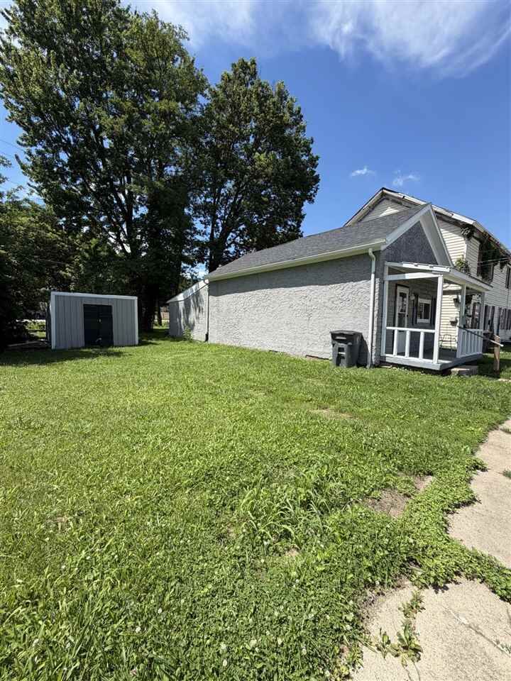 Property Photo:  117 S Central Avenue  IN 47331 