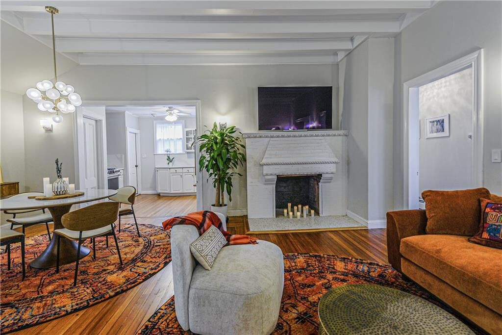 Property Photo:  7 Mt. Vernon Street 1  RI 02840 