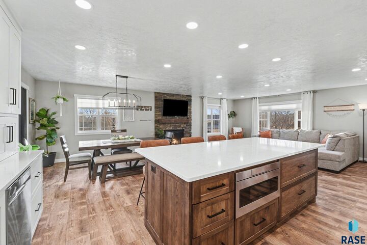 Property Photo: 46206 Weis Cir SD 57033