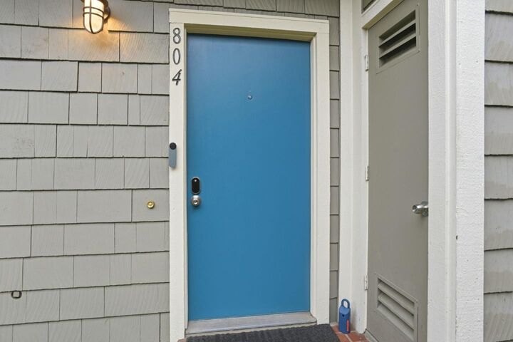 Property Photo:  804 Centaurus Lane  CA 94404 