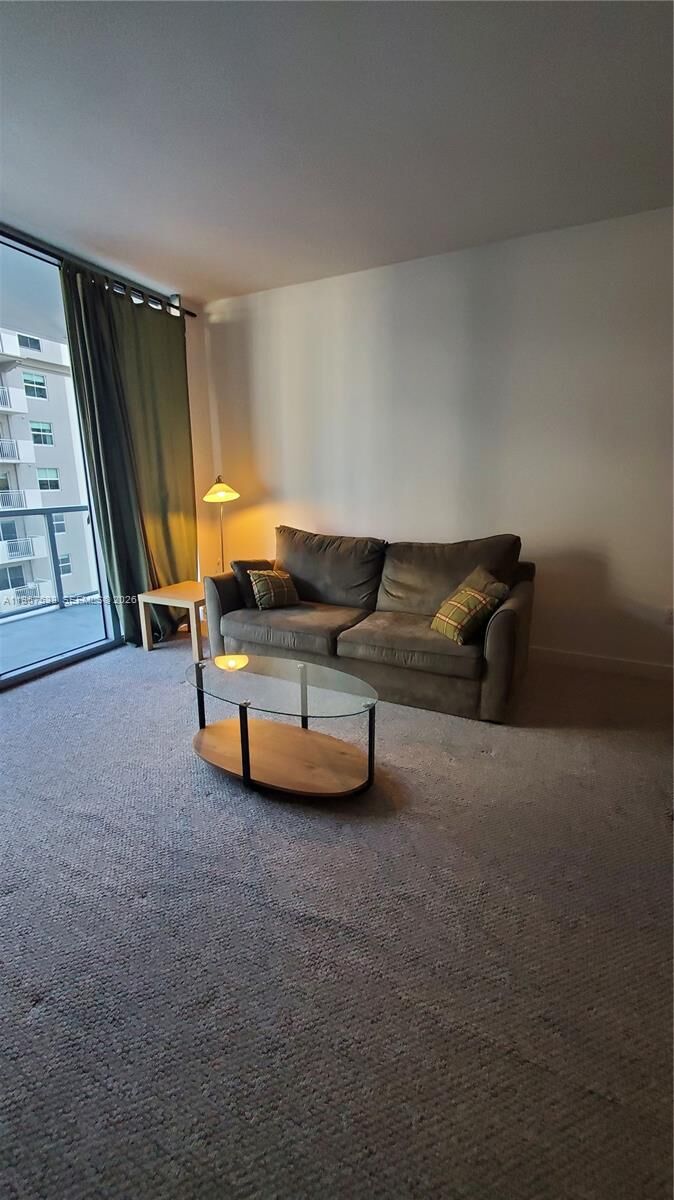 Property Photo:  1111 SW 1st Ave 1221-N  FL 33130 