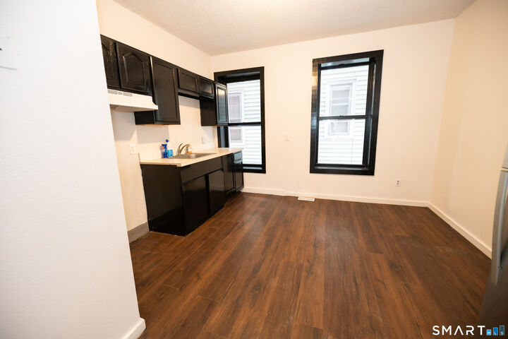 Property Photo:  86 Spring Street 2  CT 06516 