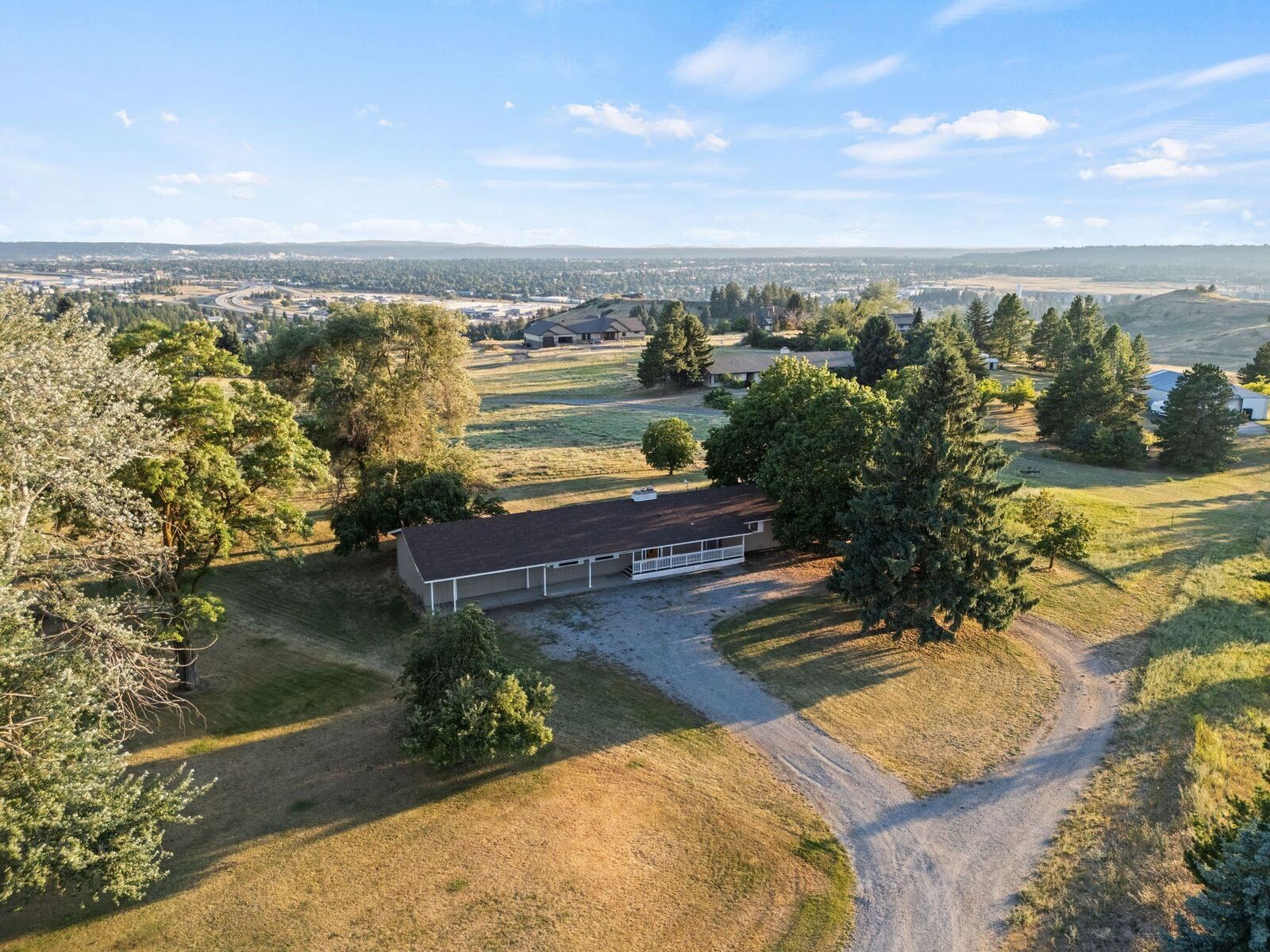 Property Photo: 4626 E Orchard Rd WA 99217