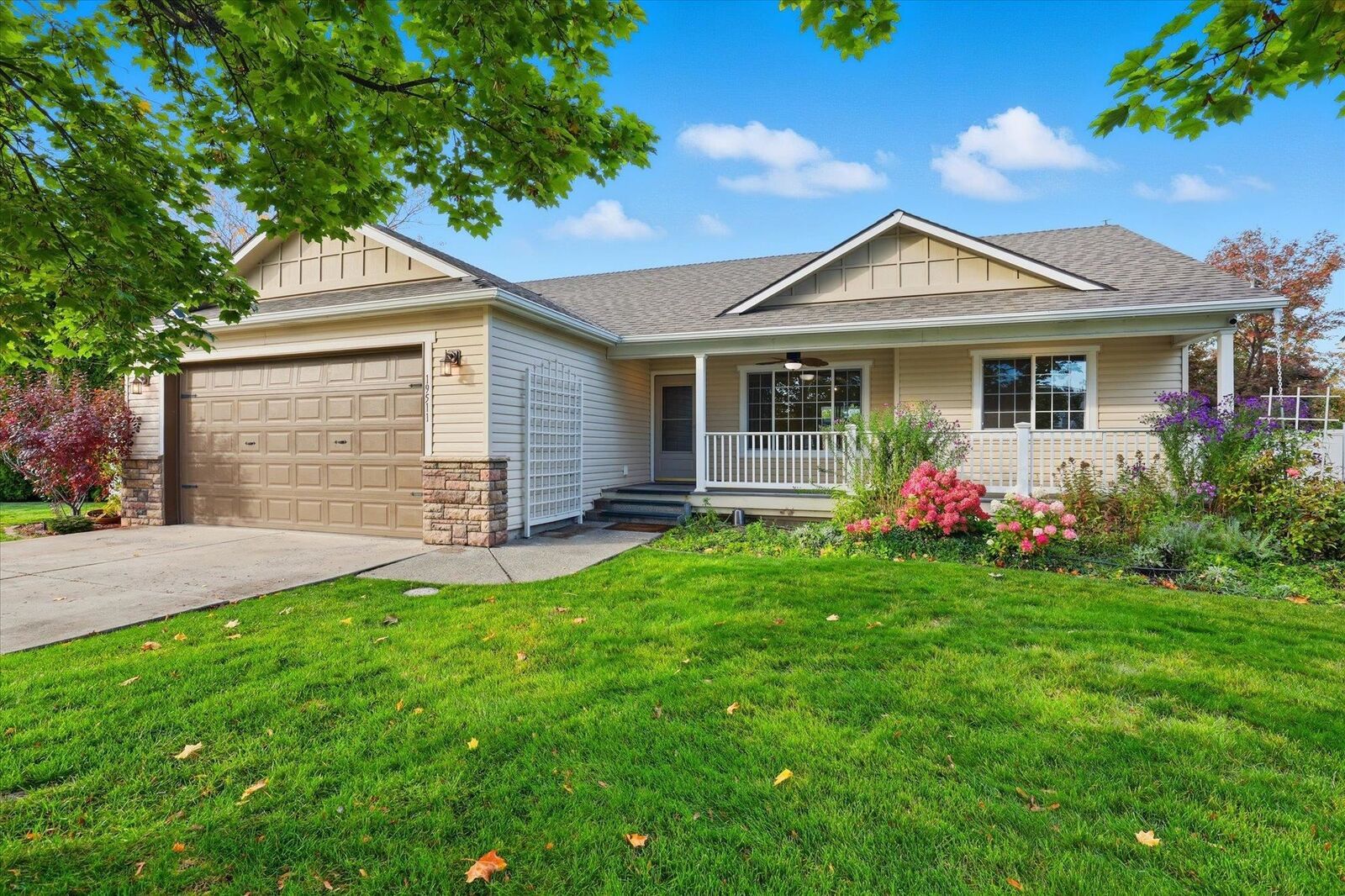 Property Photo:  19511 E Shannon Ave  WA 99016 