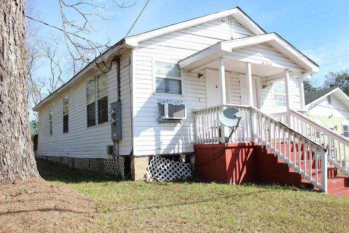 Property Photo:  824 Golden Street A &Amp B  FL 32304 