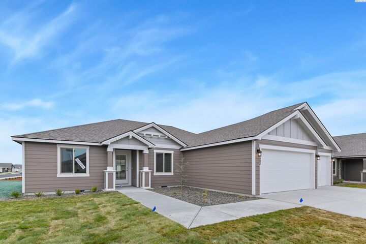 Property Photo:  6802 Bluegill Ln  WA 99301 