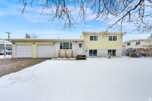 Property Photo:  1148 N 350 W  UT 84041 