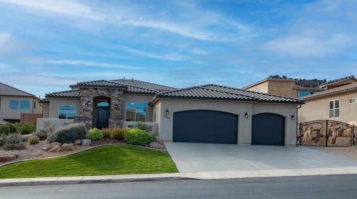 Property Photo:  1237 W 2370 S S  UT 84770 