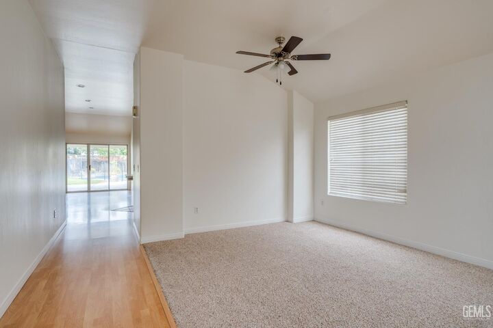 Property Photo:  10616 Dorchester Street  CA 93311 