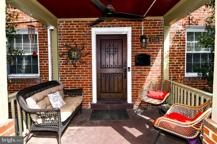 Property Photo:  1714 33rd Place SE  DC 20020 